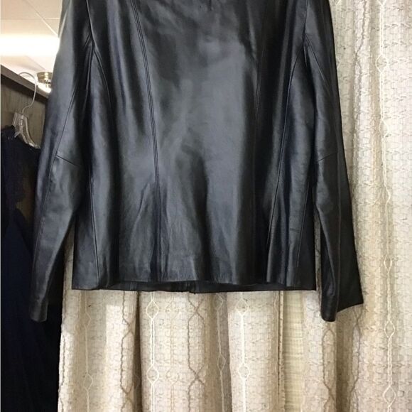 Van Heusen Ladies LG Black Leather Jacket - Picture 3 of 3